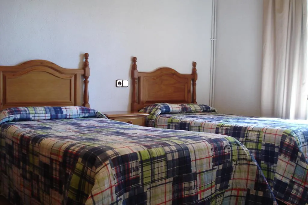 Apartaments Pont Romanic Espot 0*,