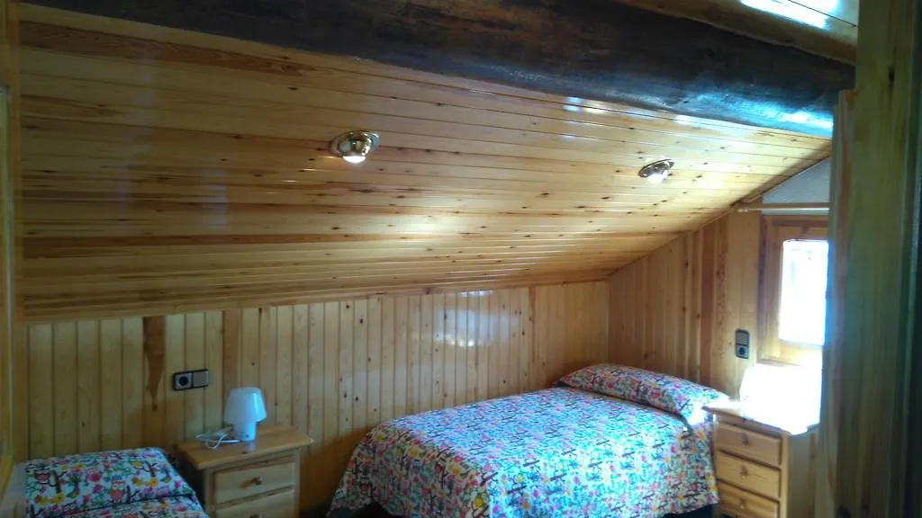Apartaments Pont Romanic Espot 0*,