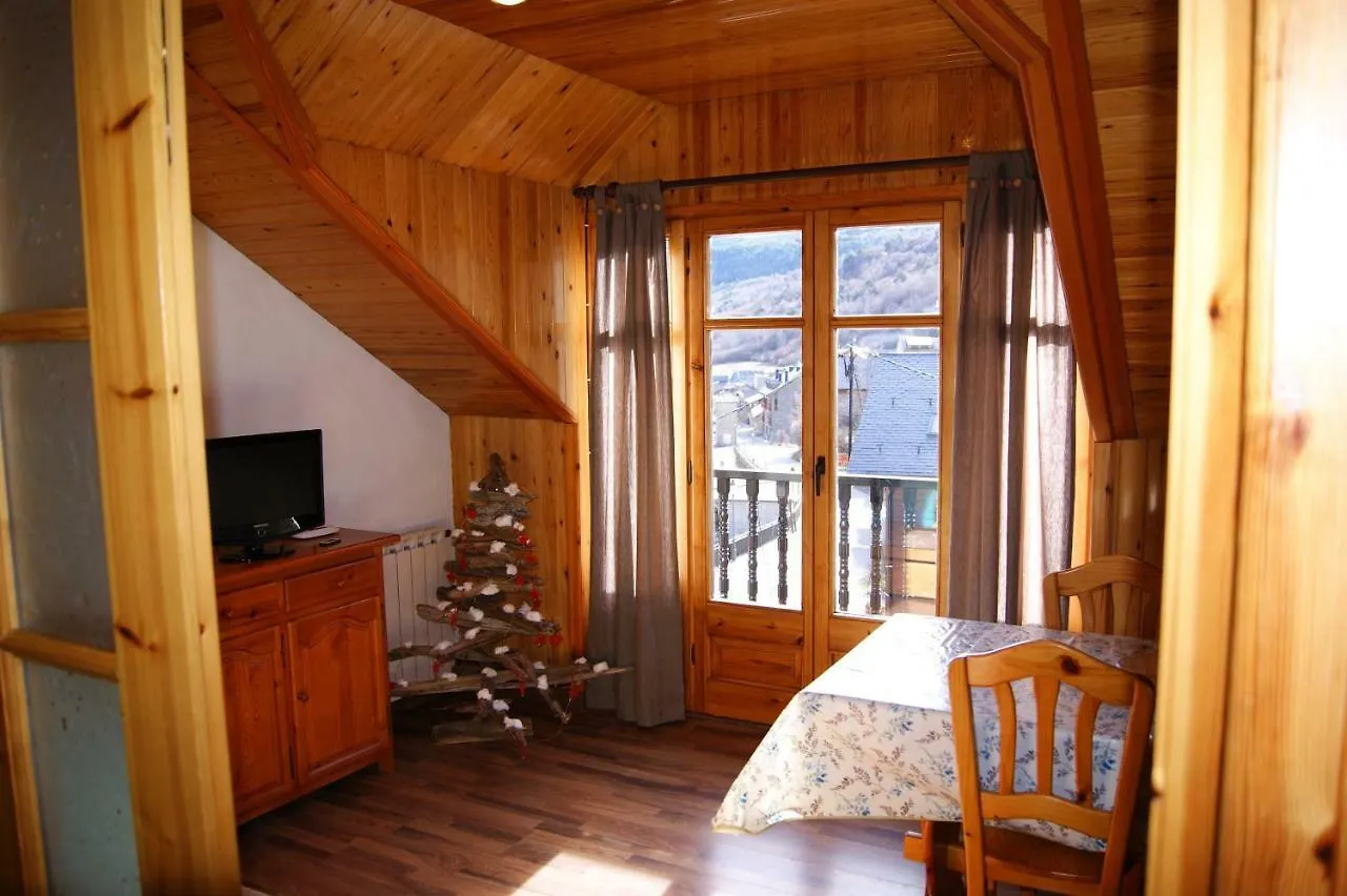 Apartment Apartaments Pont Romanic Espot