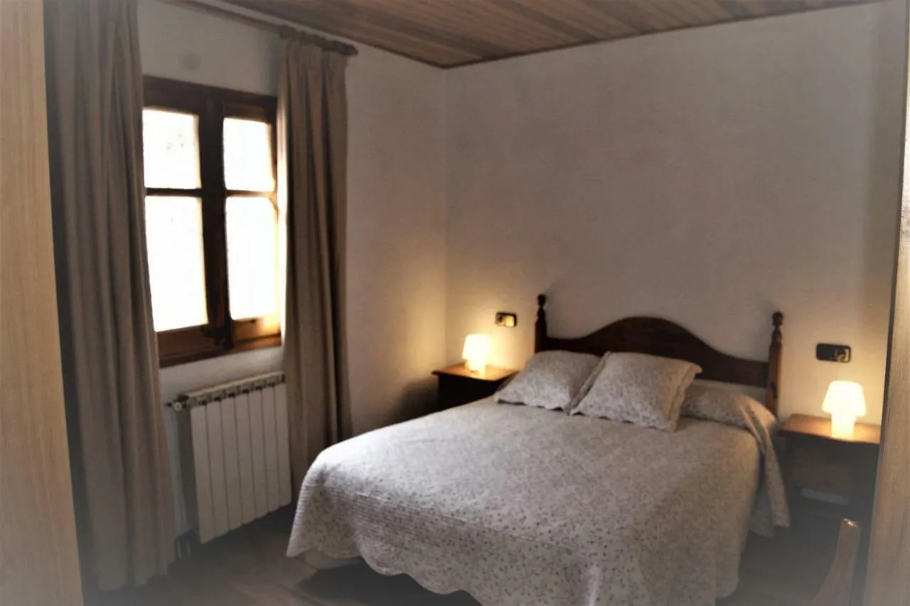 Apartaments Pont Romanic Espot Apartment